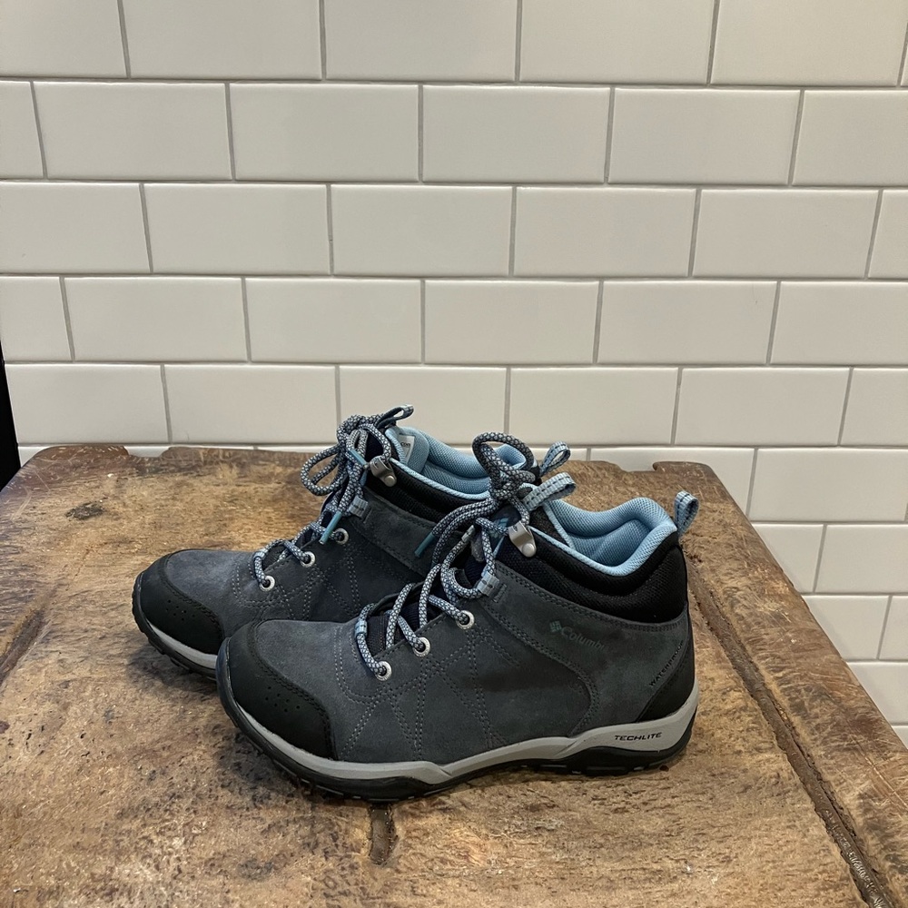 Columbia Women's Fire Venture Mid Waterproof hiking Boot - Picture 5 of 13